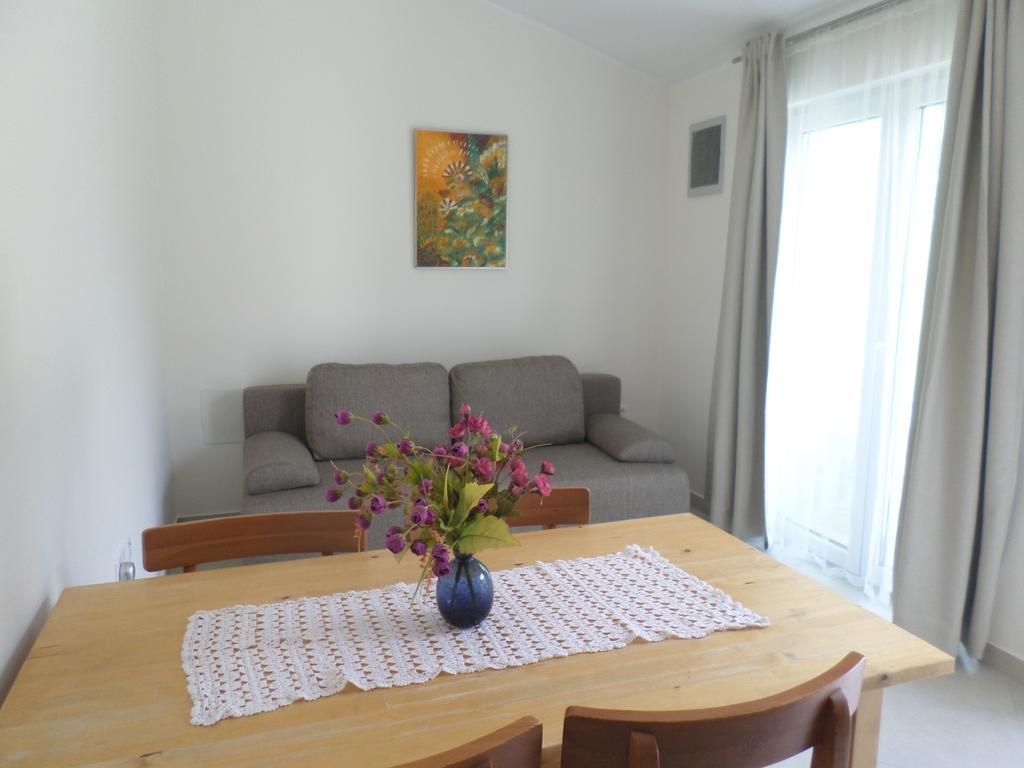 Apartment Jana Štinjan Exteriör bild