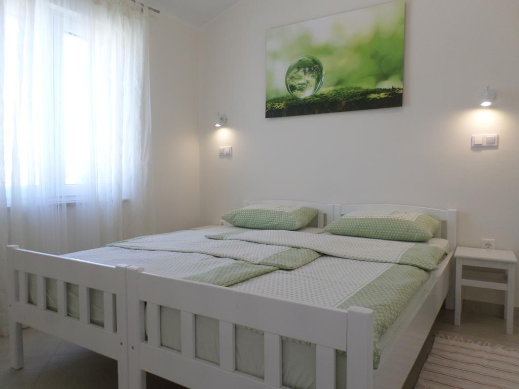 Apartment Jana Štinjan Exteriör bild